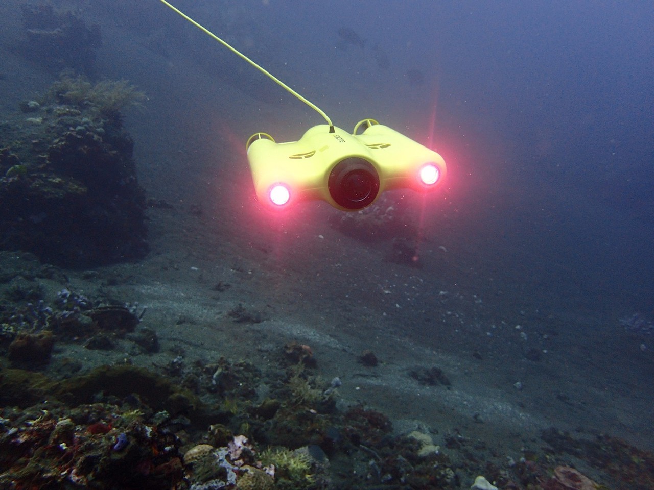 无人水下机器人试验成功，深海探索技术迈入新阶段