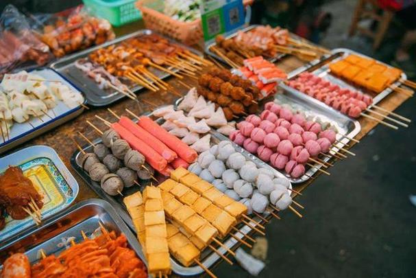 探寻美食之旅，如何发掘最地道的小吃摊秘诀