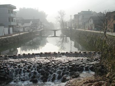 城市老旧小区改造升级，提升居民生活品质的关键行动